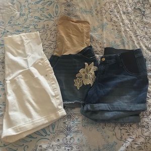 Maternity shorts